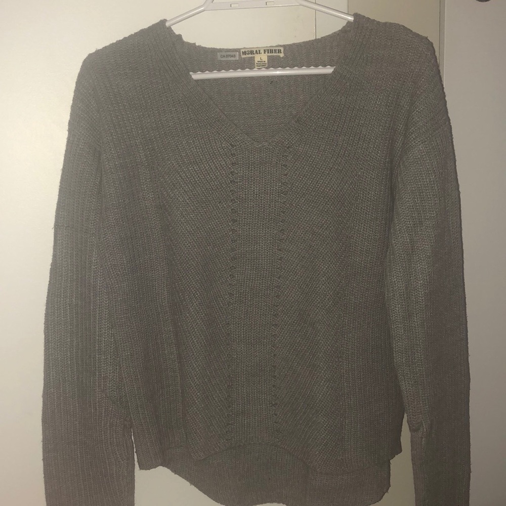 Sweater - Picture 5 of 6